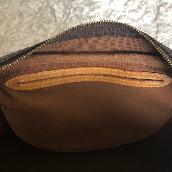 Authentic Louis Vuitton Bag - Picture 4 of 8